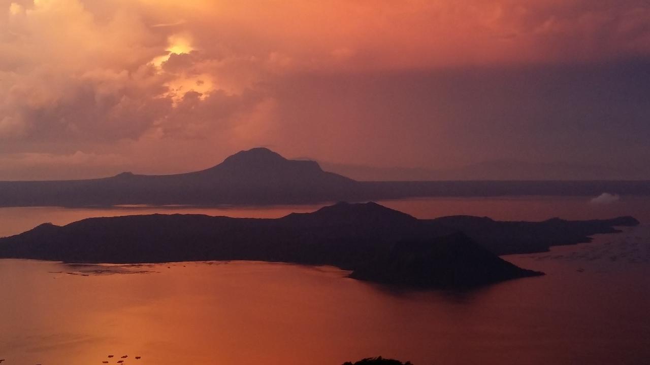 D'Nest Lake Parc Tagaytay Tagaytay City Ngoại thất bức ảnh